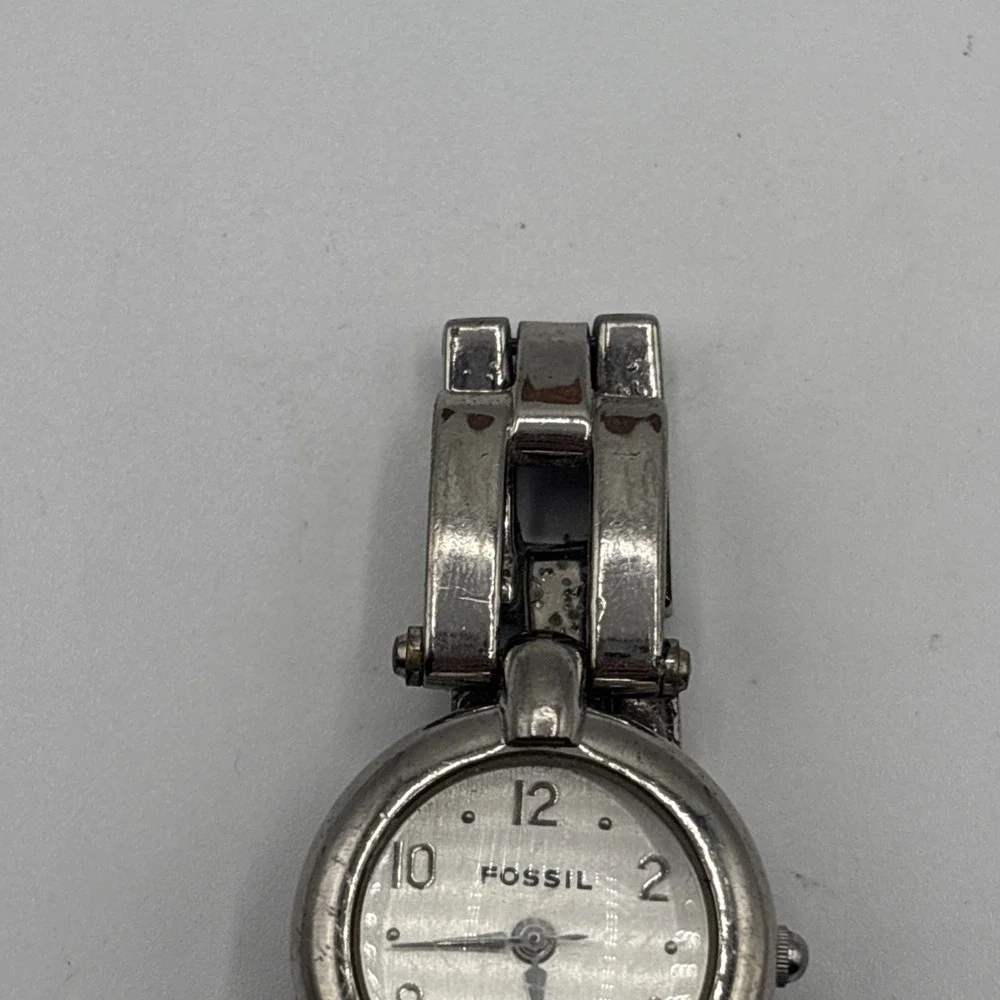 Fossil F2 Women's Watch Silver Link Band Es-8875‎